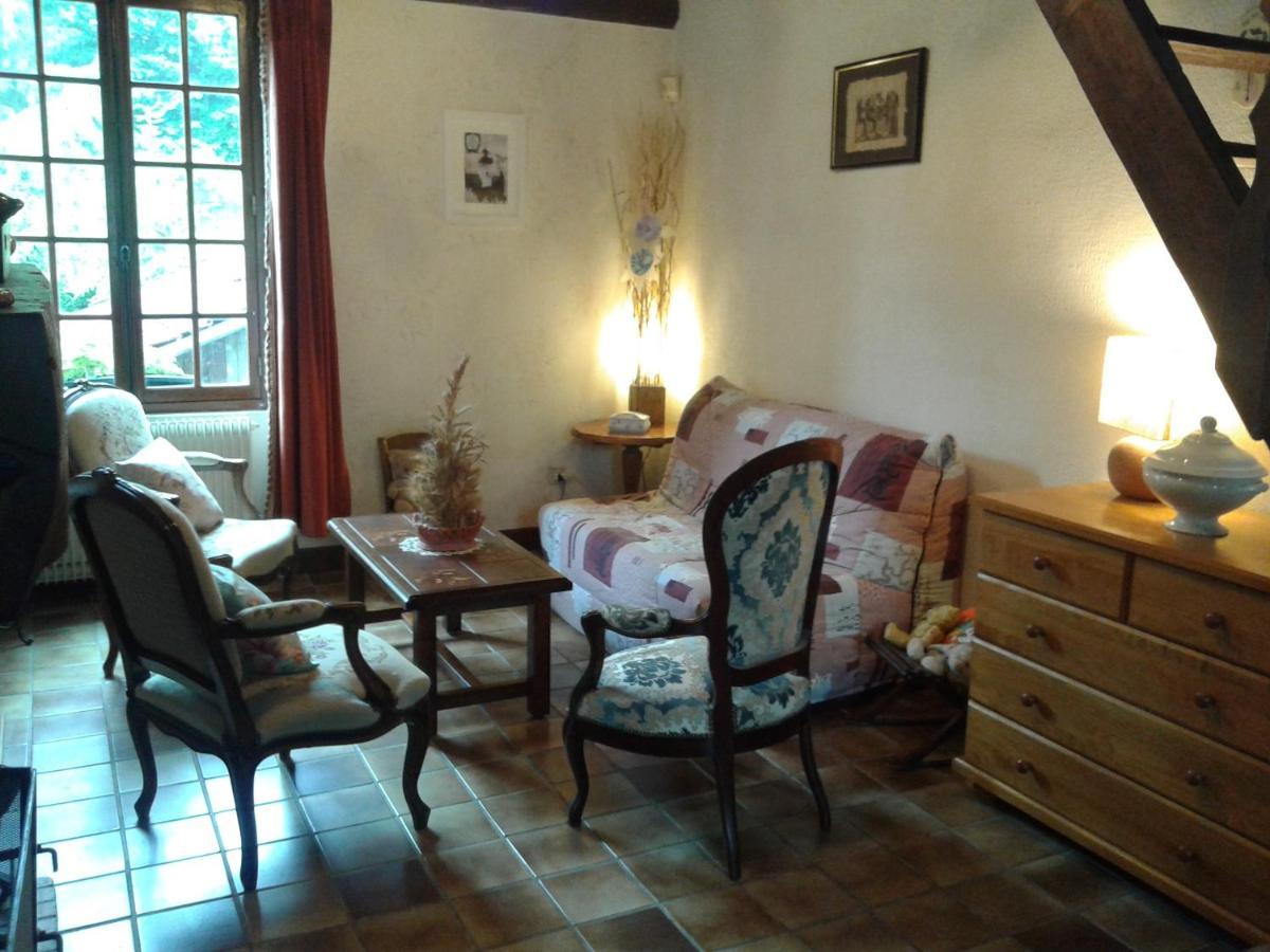 Au Grand Sapin Chambres Chez L'Habitant Henonville Eksteriør bilde