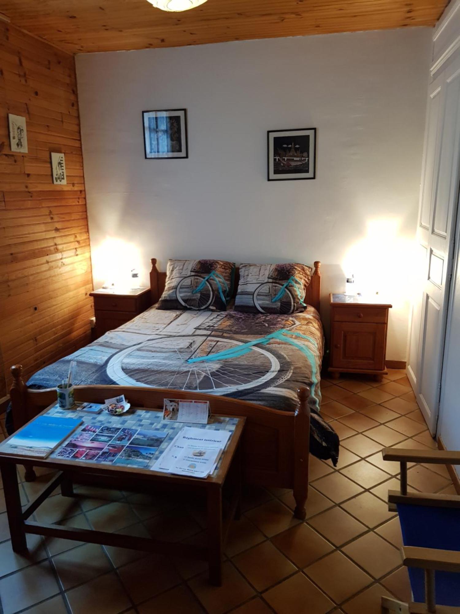 Au Grand Sapin Chambres Chez L'Habitant Henonville Eksteriør bilde